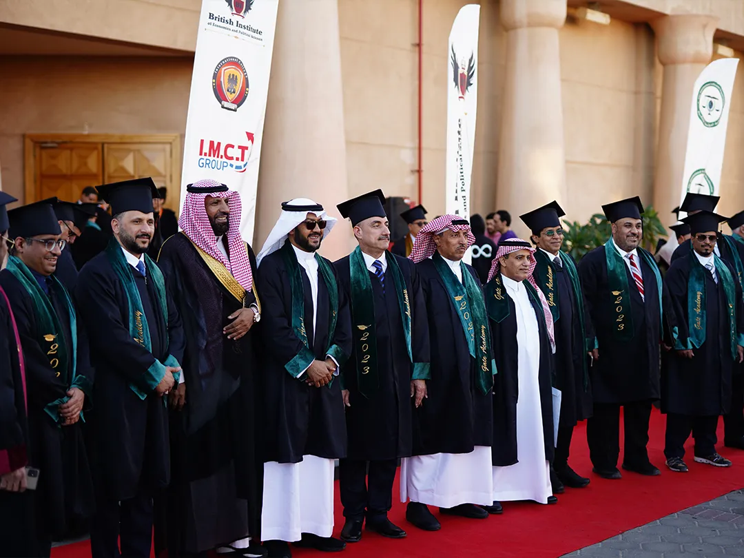 تحقيق النجاح المهني من خلال دراسة إدارة الأعمال الاحترافية: دور جيت أكاديمي gate academy في تطوير القادة الاستراتيجيين 