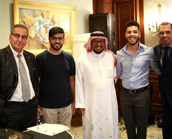  دبلومات وبرامج مهنية 